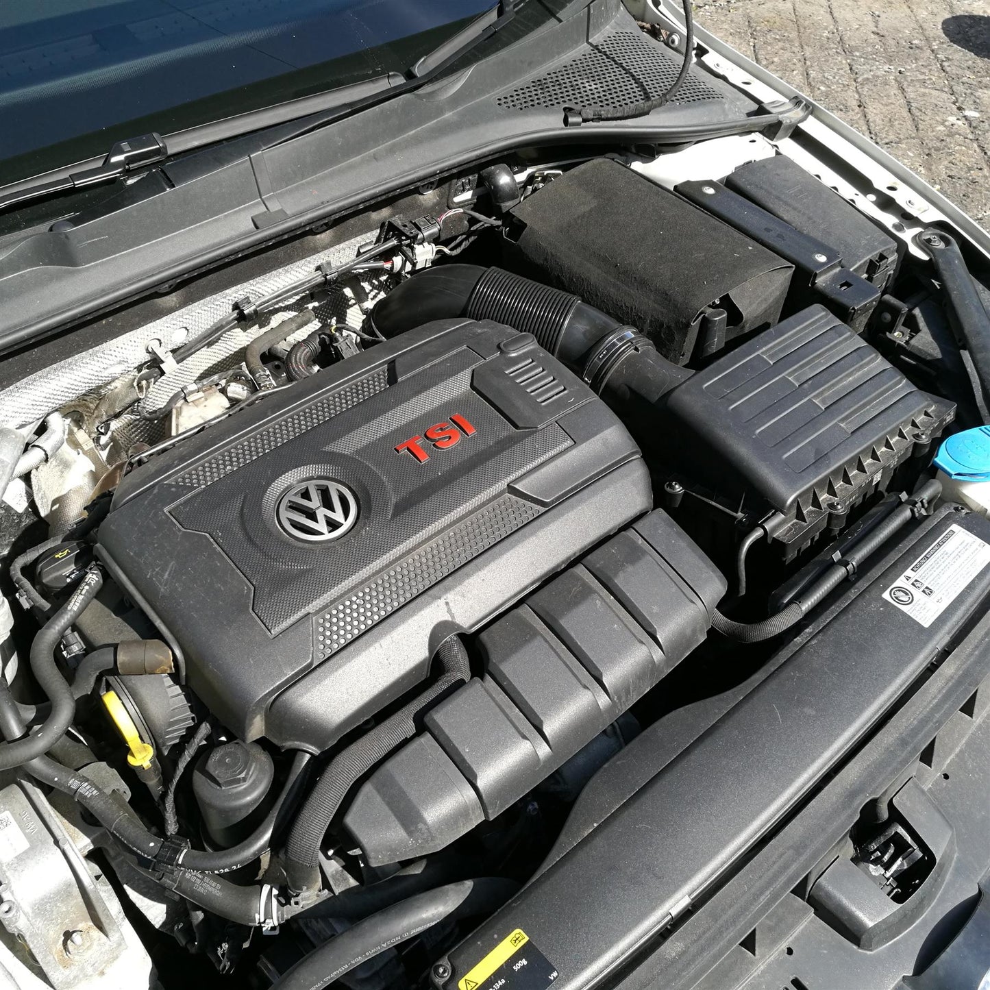 Performance Foam Induction Kit for 2.0 TSI MQB VAG - Black Hose